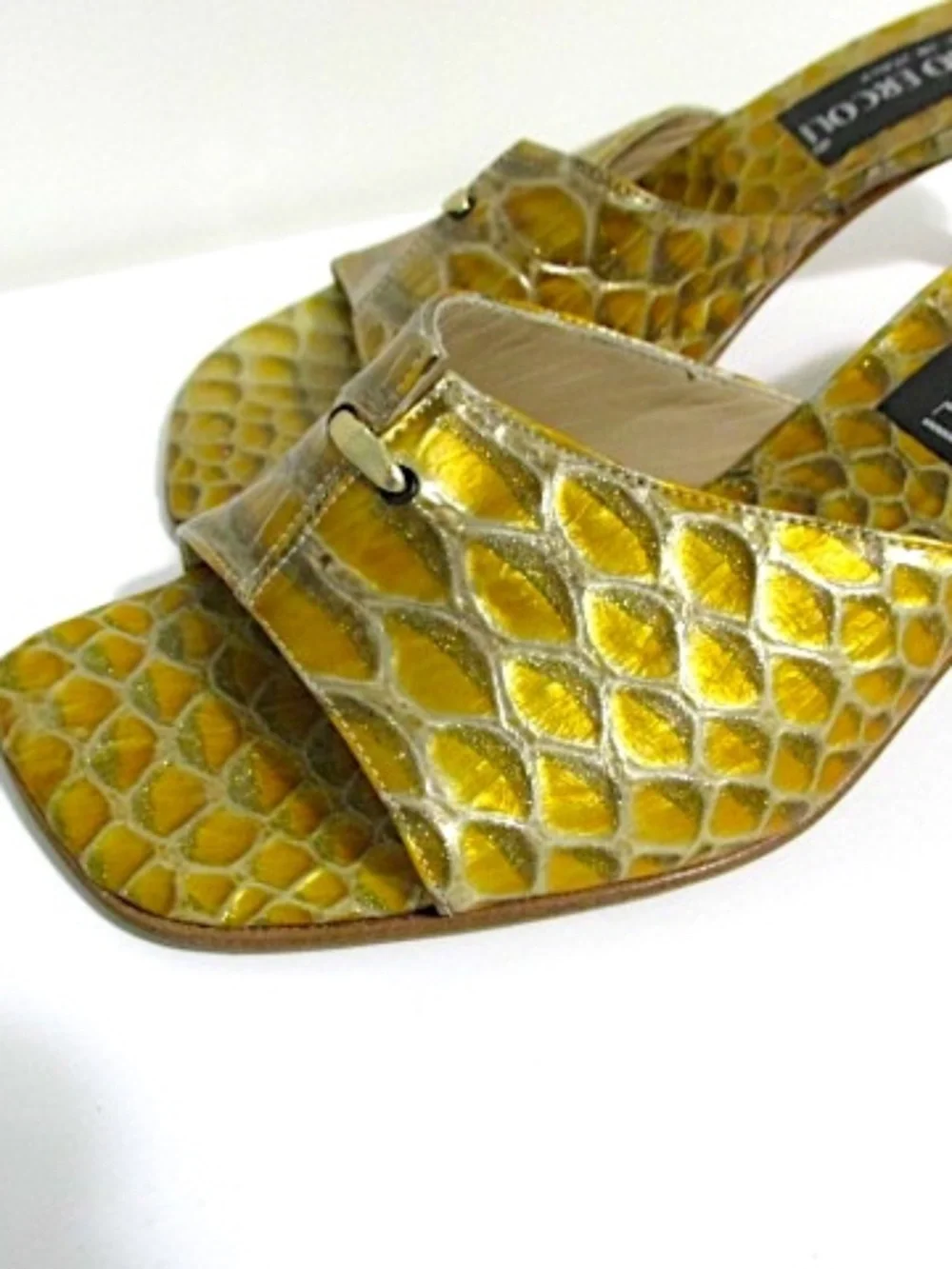 Ercoli NWOT Gold Fishscale Patterned Italian Leather Sandals, Size EU36 - Picture 3 of 8